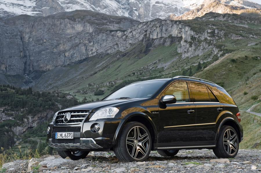  Mercedes-Benz ML63 AMG Performance Studio 2009 года  (фото 10 из 37)
